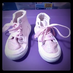 Girls adorable sneaker shoes